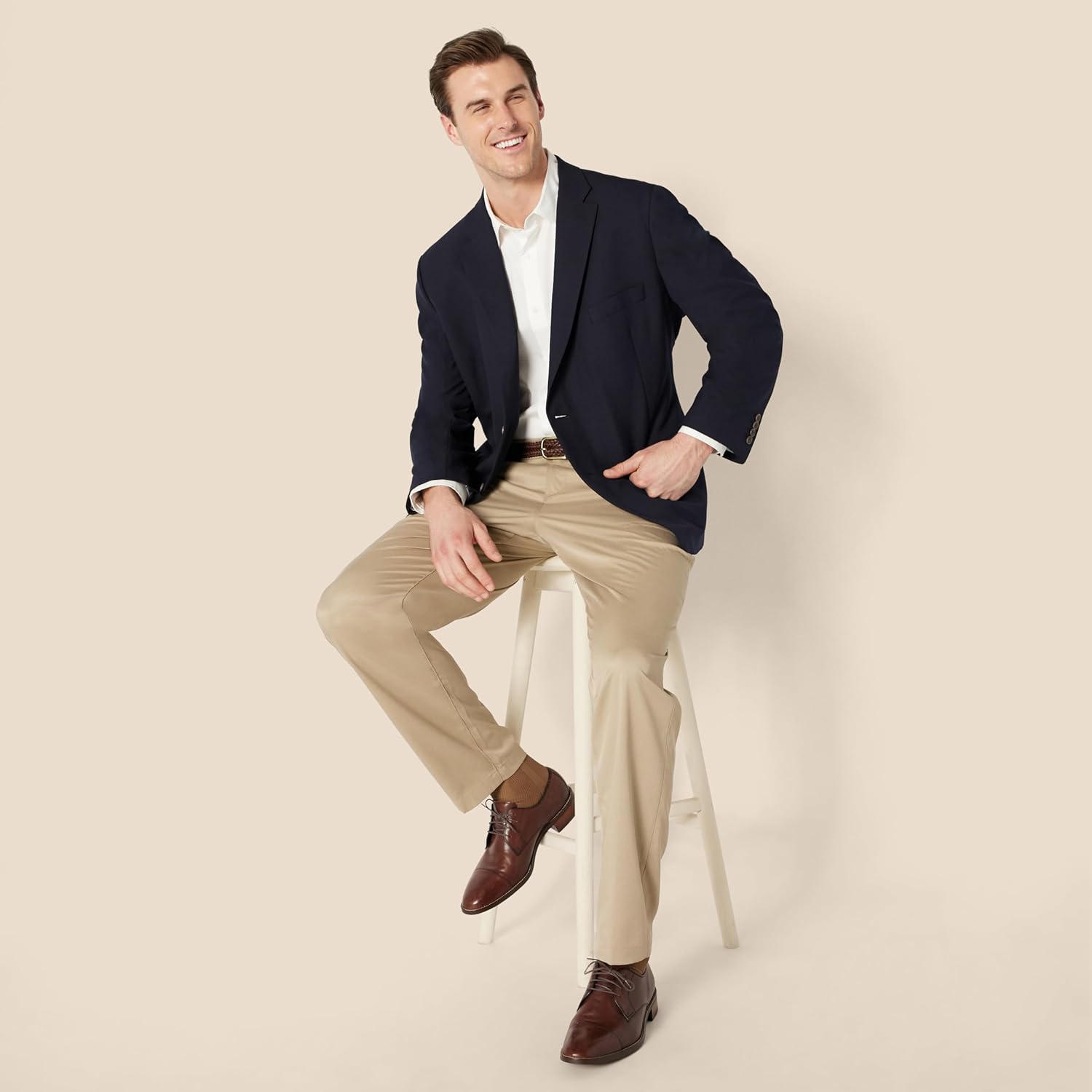Men's Navy Notch Lapel 2-Button Blazer Flap Pocket Ticket Pocket Decorative Cuff Buttons Slim Fit Stretch Business Office Work Jacket Men's Navy Notch Lapel 2-Button Blazer Flap Pocket Ticket Pocket Decorative Cuff Buttons Slim Fit Stretch Business Office Work Jacket